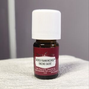 SACRED FRANKINCENSE - YOUNG LIVING ESSENTIAL OIL(5ML)